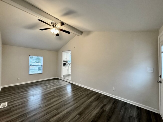 Building Photo - 3-Bedroom Ranch Ready 08-21-26!! Fenced Backyard - Pet Friendly - Updated Kitchen & Baths!