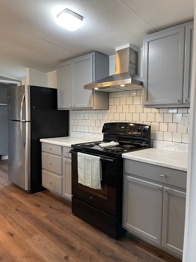 Building Photo - 6085 Adams Flat Rd