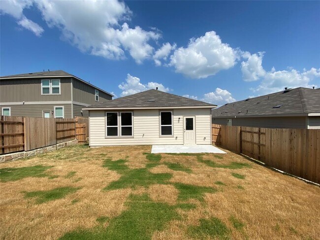 Building Photo - 204 Nettletree Dr