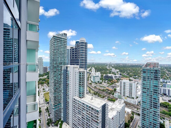 Building Photo - 1080 Brickell Ave