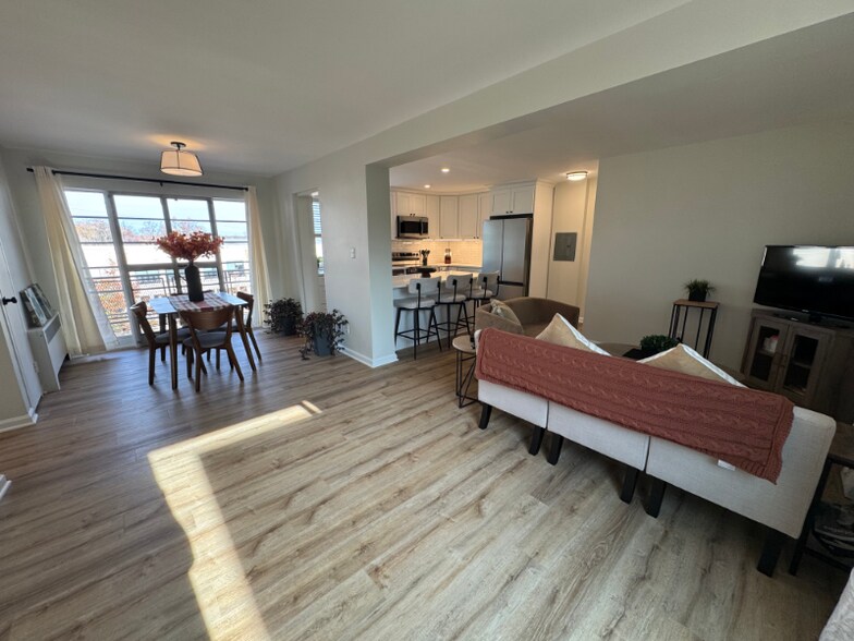 Building Photo - 2129 19th St N