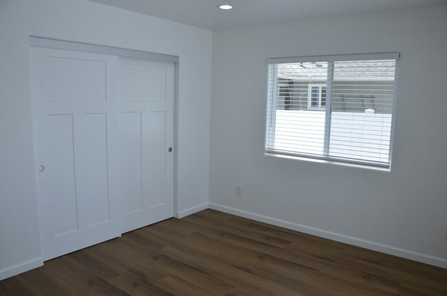 Building Photo - 3605 W 181st St