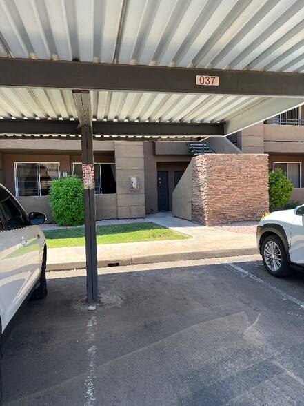 Building Photo - 7009 E Acoma Dr
