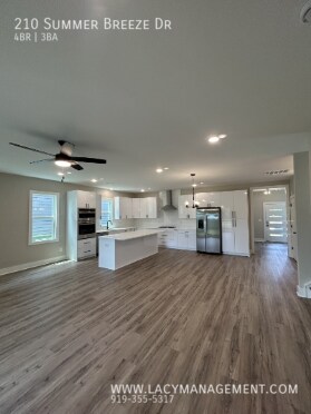 Building Photo - 210 Summer Breeze Dr