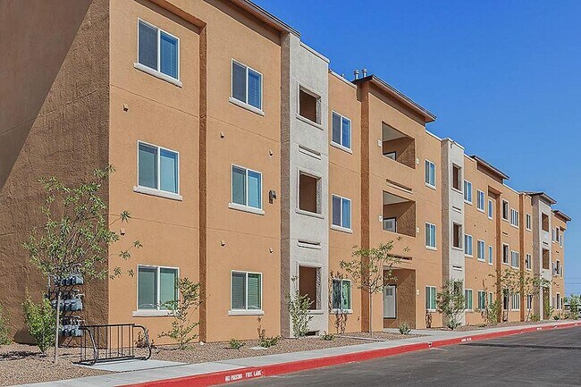 Building Photo - 1330 New Harvest Pl