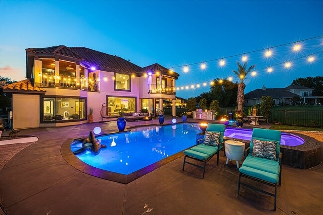 Building Photo - 12345 White Oak Point