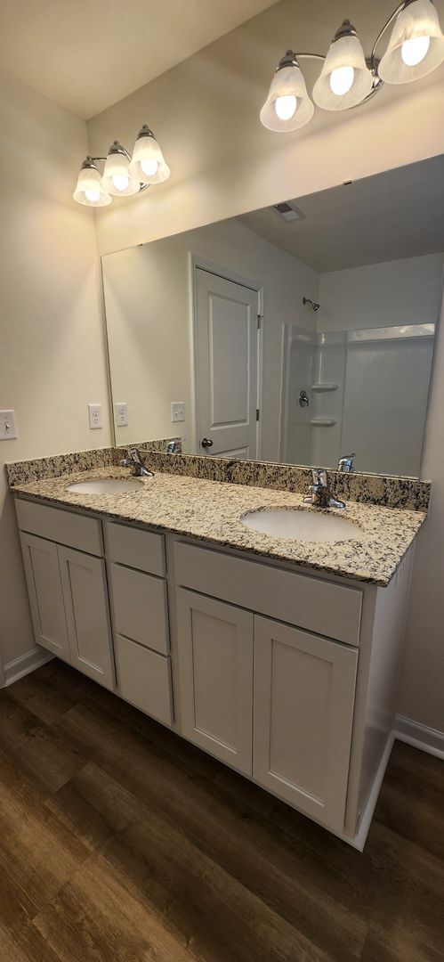 Building Photo - 3BR, 2.5 BA in Hazelwood Subdivision