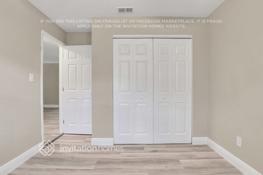 Building Photo - 1557 Nottingham Dr