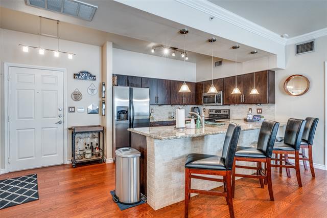 Building Photo - 3102 Kings Rd