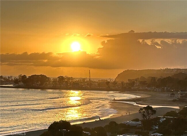 Building Photo - 308 Avenida Granada