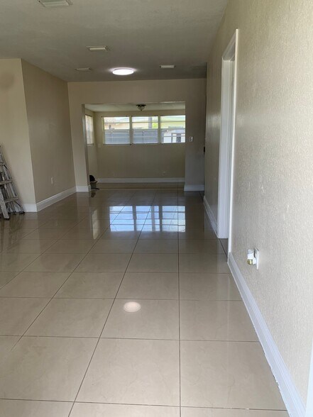 Building Photo - 11800 SW 185th St