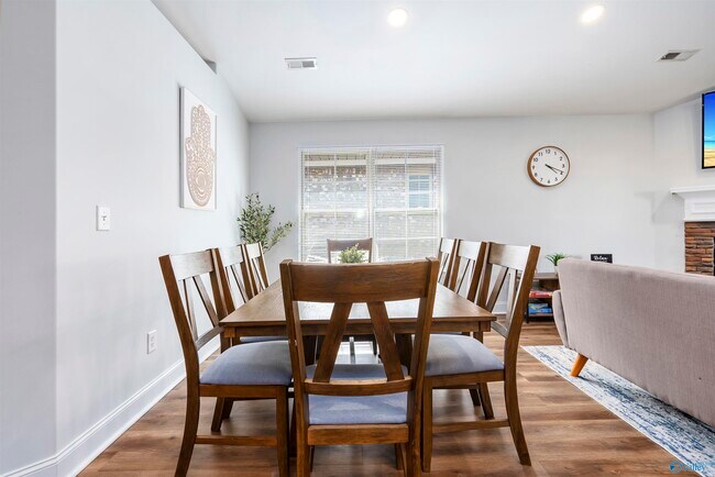 Building Photo - 265 Harold Murphy Dr