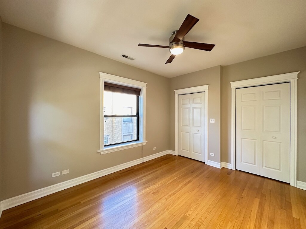 Building Photo - 4609 N Paulina St