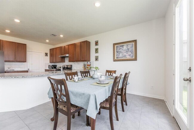 Building Photo - 25442 Cartington Ln