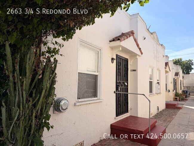 Building Photo - 2663 3/4-2664 Redondo Blvd