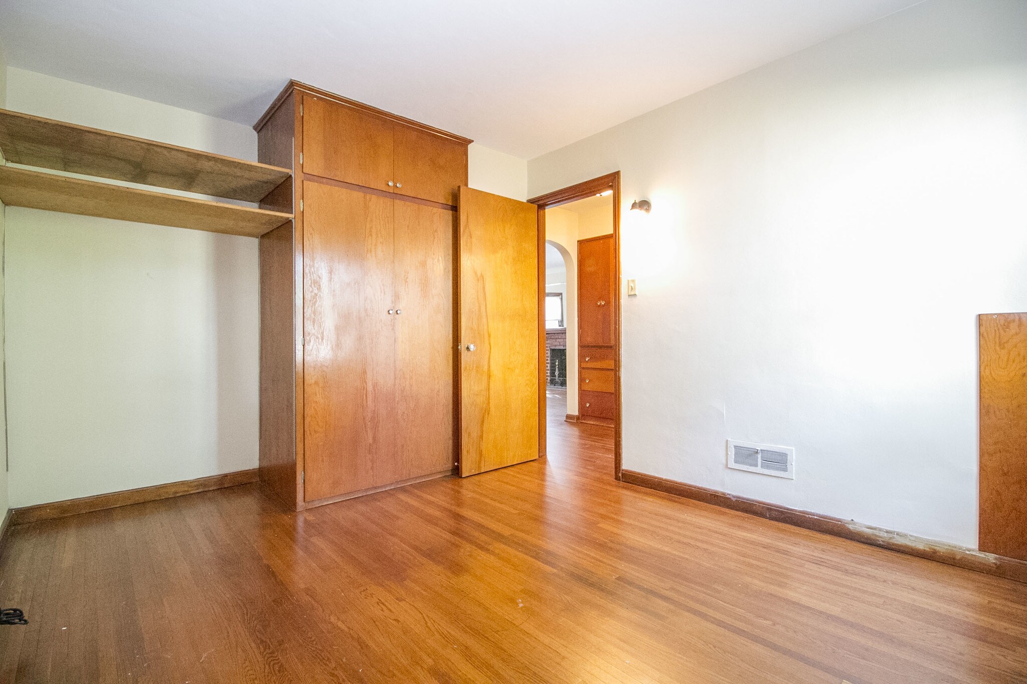 Building Photo - 2943 Escott Ave