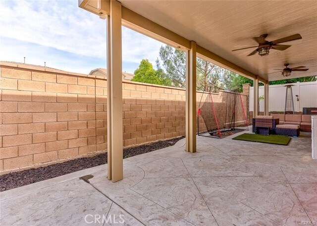 Building Photo - 3285 Ledgewood Cir
