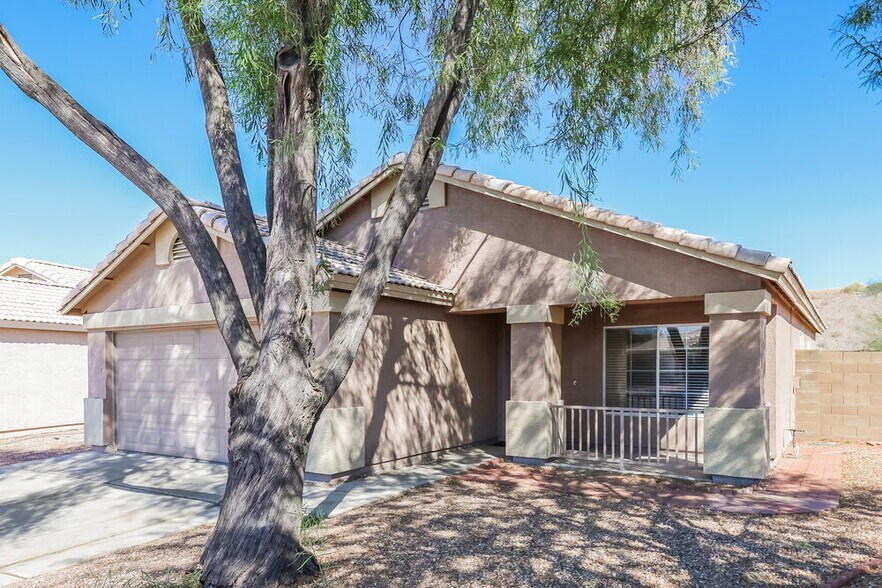 Building Photo - 3618 W Tina Ln
