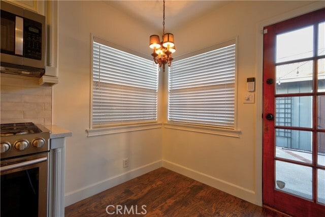 Building Photo - 247 E Hurst St