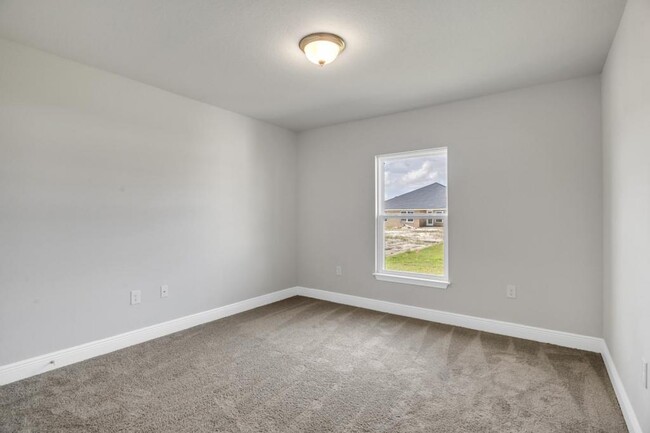 Building Photo - 3840 Redbud Wy