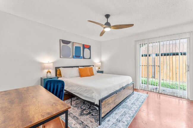 Building Photo - 500 S Congress Ave