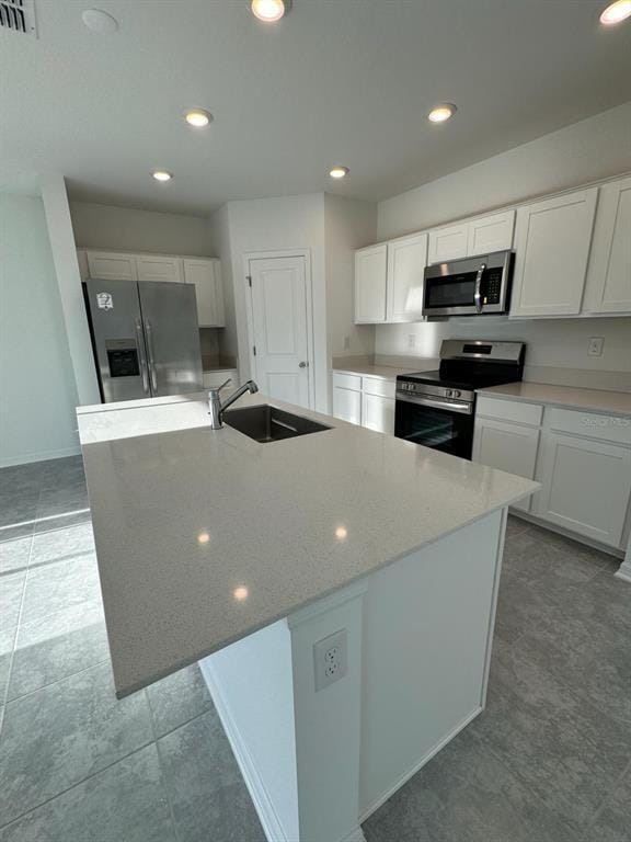 Building Photo - 724 Reggie Rd