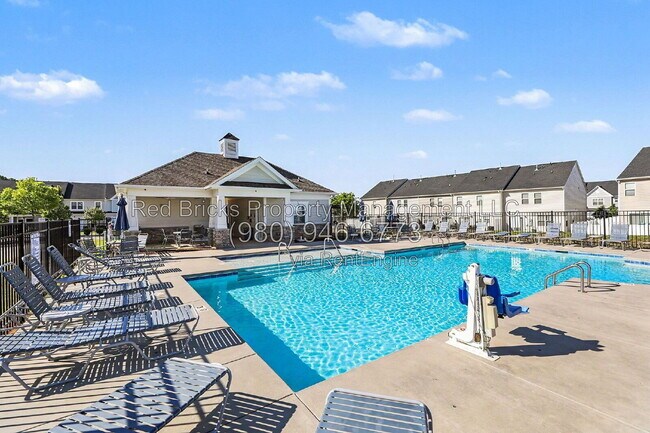 Building Photo - 3914 Townes Blvd