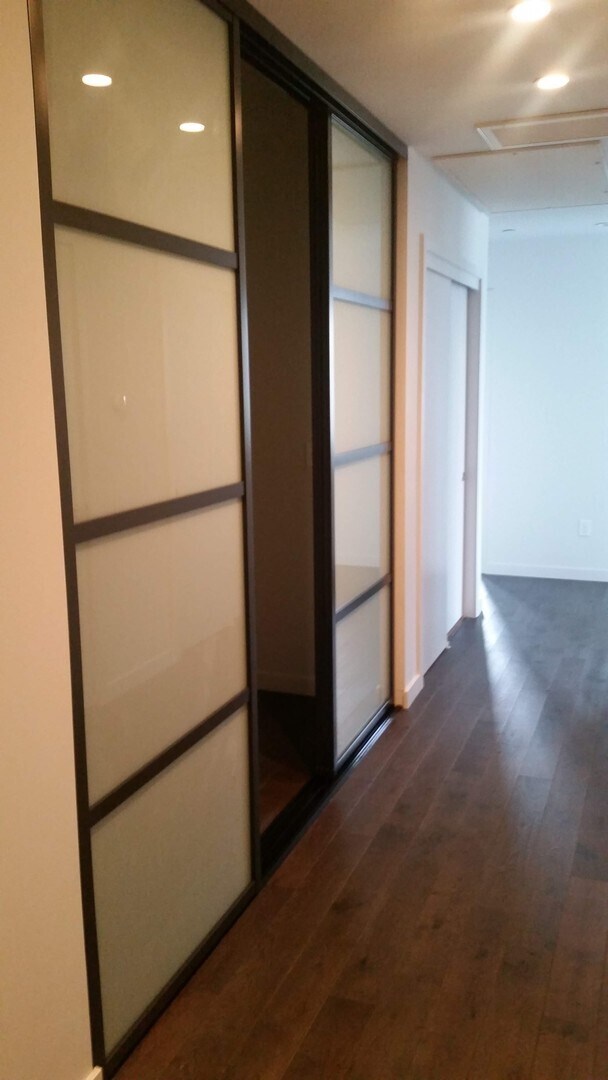 Building Photo - Beautiful Modern Condo in Capitol Hill with 2 Garage Parking Spaces