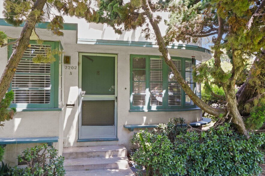 Building Photo - 2202-2206 20th St in Santa Monica!  Near Ocean Park Blvd.