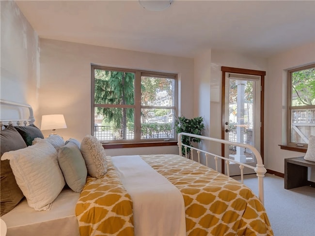 Building Photo - 722 Nob Hill Ave N