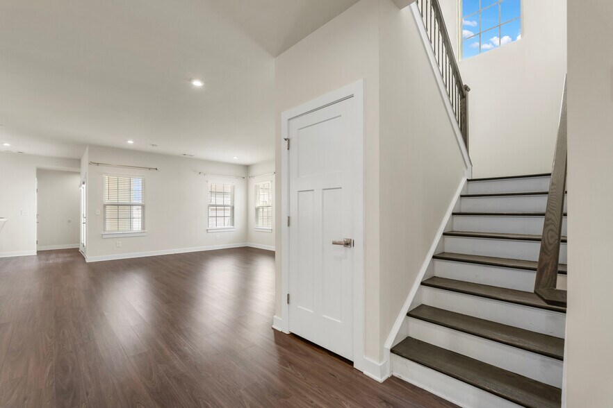 Building Photo - 1578 Drakes Creek Rd