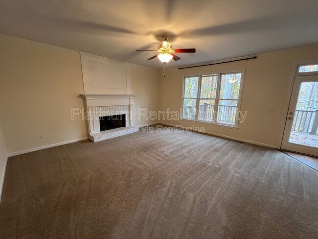 Building Photo - 7115 Red Fox Ln