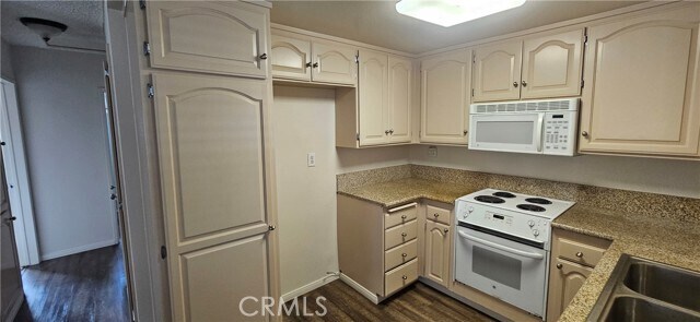 Building Photo - 23818 Audrey Ave