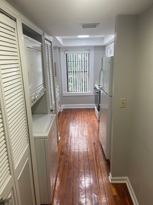 Building Photo - 235 6th St NW