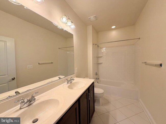 Building Photo - 5915 Logans Way
