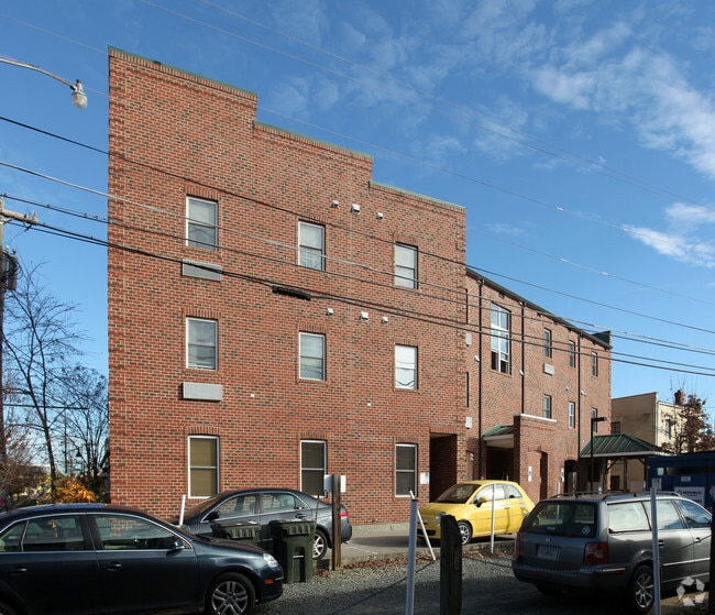 Building Photo - Trustee Corner