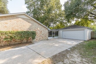 Building Photo - 4011 Flint Creek Dr