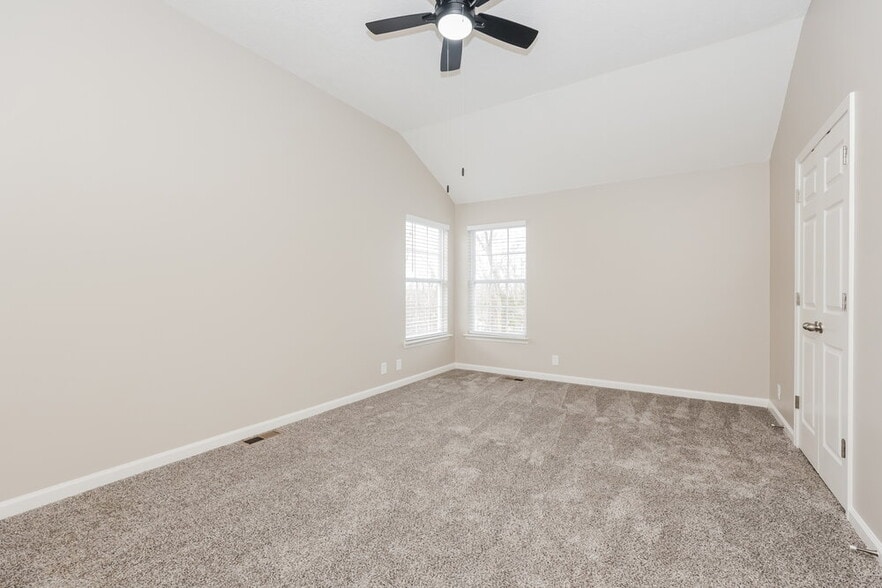 Building Photo - 7233 Legacy Dr