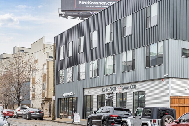 Building Photo - 901 N Front St