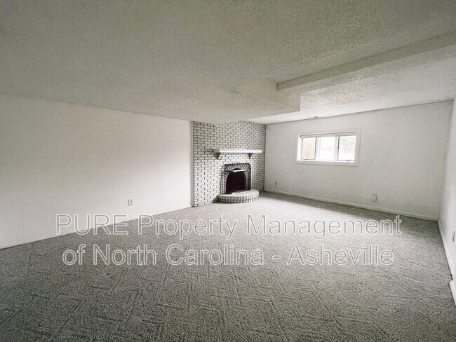 Building Photo - 68 Wake Robin Way