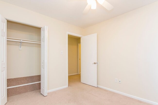 Building Photo - Your Dream Home in Virginia Beach Awaits!