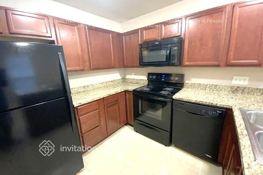 Building Photo - 20355 E Buchanan Dr