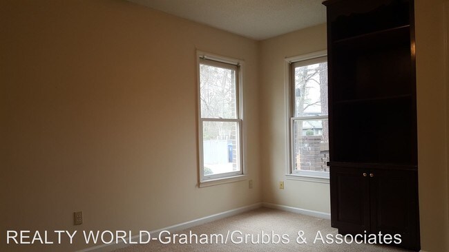 Building Photo - 2 br, 2 bath House - 604 Sherbrooke Circle