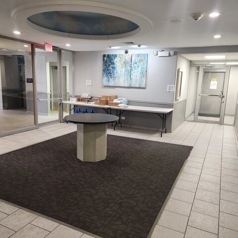 Building Photo - 7234 W North Ave