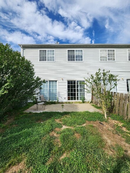 Building Photo - 21 Caraway Ct