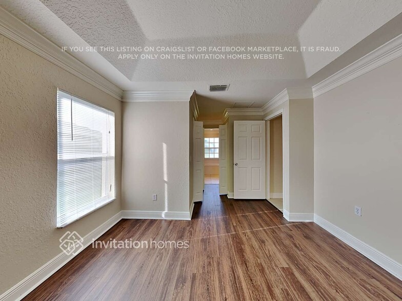 Building Photo - 1772 SW Lofgren Ave