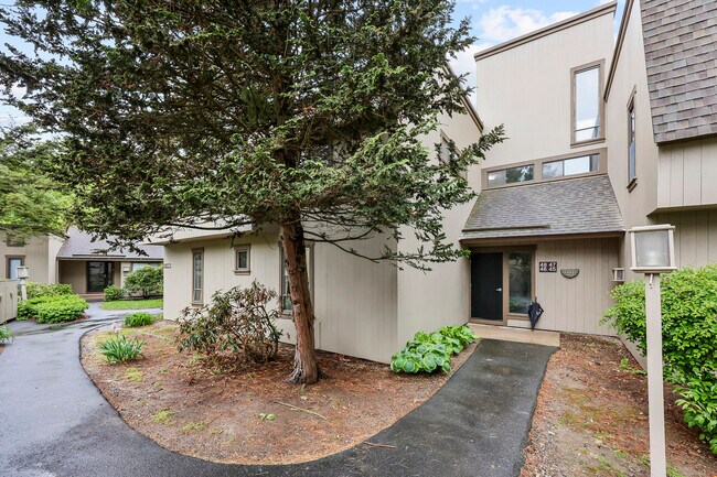 Building Photo - 46 Mallard Dr