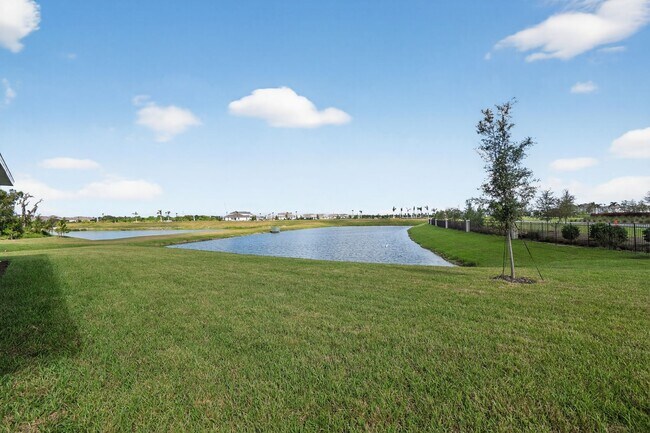Building Photo - 8210 Golden Bch Ct