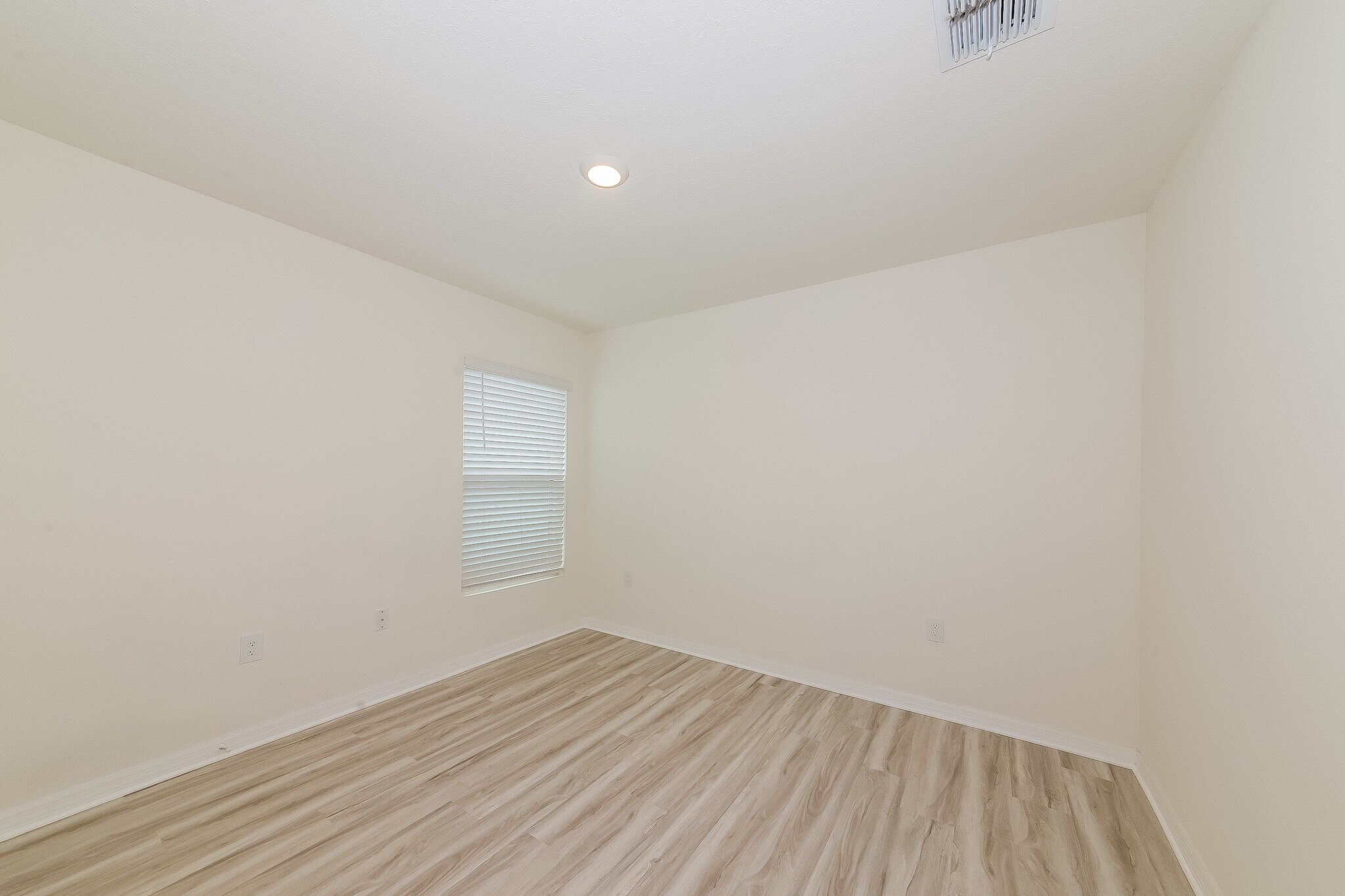 Building Photo - 2933 Great Abaco Way