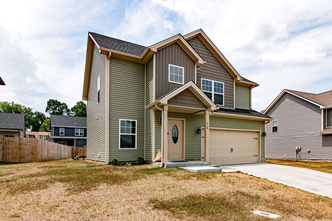 Building Photo - 210 Geneva Ln